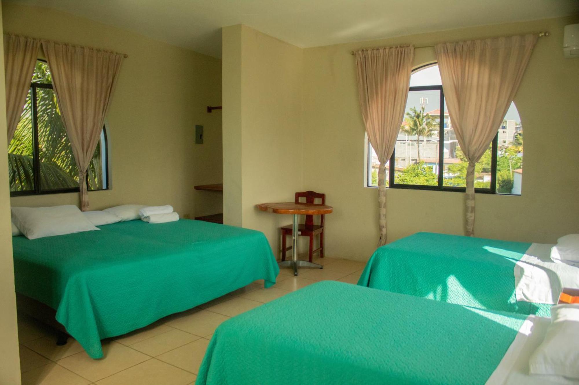 Hotel Casa De Nelly Puerto Baquerizo Moreno Zewnętrze zdjęcie