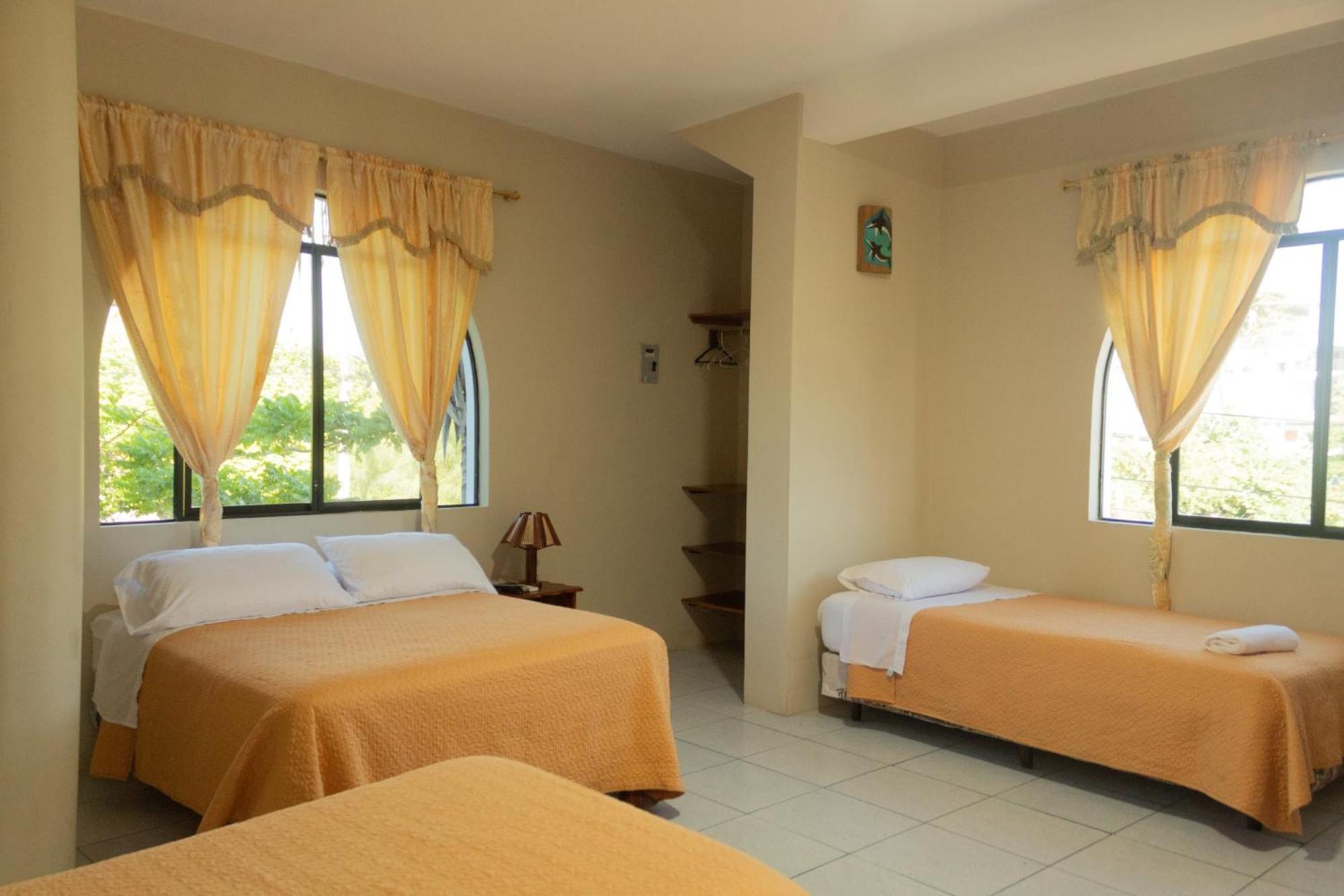 Hotel Casa De Nelly Puerto Baquerizo Moreno Zewnętrze zdjęcie